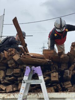 廃材はどうやって積むの？